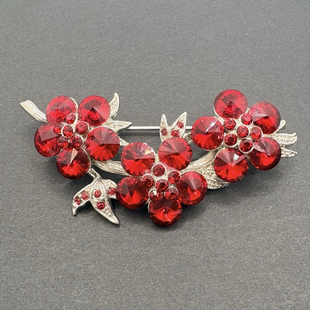 Vintage Triple Flower Brooch Silver Tone Red Ruby Rhinestone Floral Retro 2"